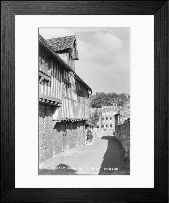 Framed Print : Potters Lane, Lewes Framed Print : Potters Lane, Lewes