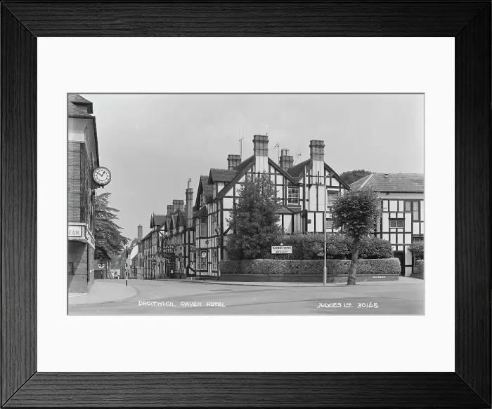 Framed Print : Raven Hotel in Droitwich Framed Print : Raven Hotel in Droitwich