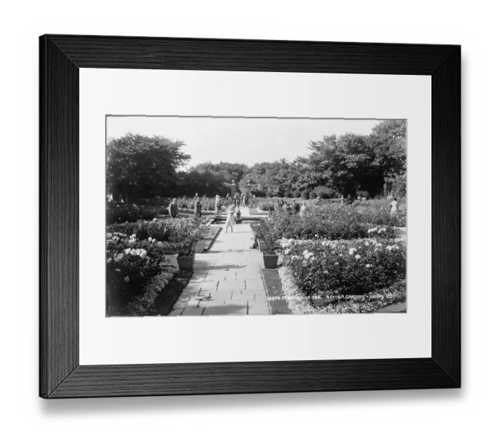 Framed Print : Visitors Enjoying Ashton Garden Framed Print : Visitors Enjoying Ashton Garden