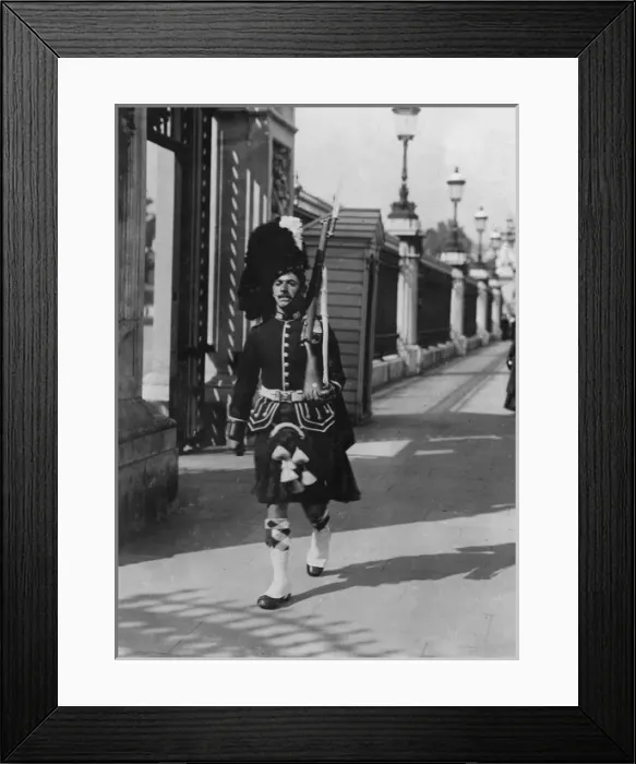 Framed Print : Highland Guard on duty at Buckingham Palace Framed Print : Highland Guard on duty at Buckingham Palace