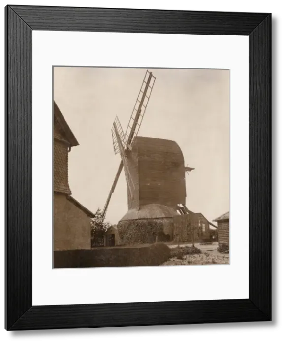 Framed Print : Reigate Heath Windmill Framed Print : Reigate Heath Windmill