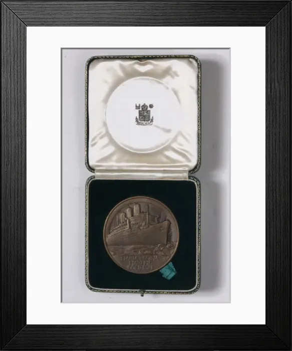 Framed Print : Queen Mary medal Framed Print : Queen Mary medal
