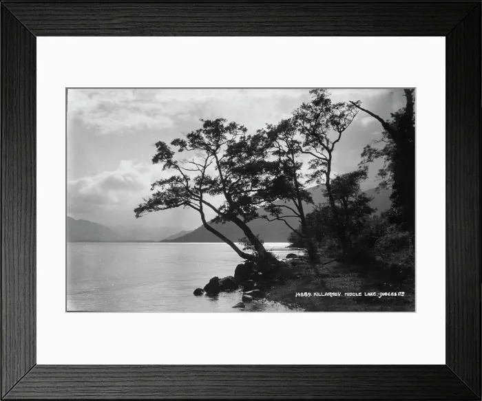 Framed Print : Tranquil View of Middle Lake Framed Print : Tranquil View of Middle Lake