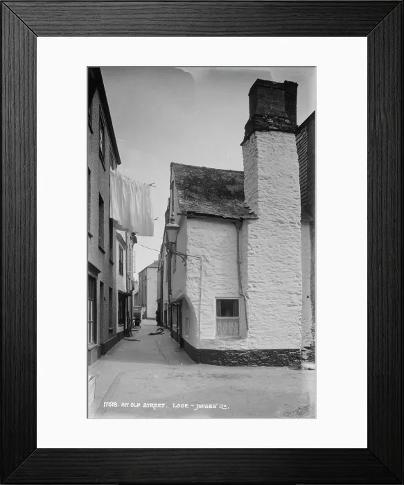 Framed Print : An Old Street in Looe Framed Print : An Old Street in Looe
