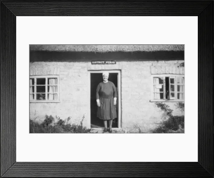 Framed Print : A District Nurse Framed Print : A District Nurse