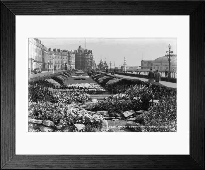 Framed Print : Carpet Gardens, Eastbourne Framed Print : Carpet Gardens, Eastbourne