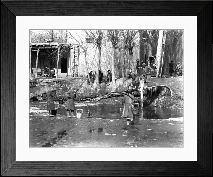Framed Print : People collecting water, Kashgar, western China Framed Print : People collecting water, Kashgar, western China