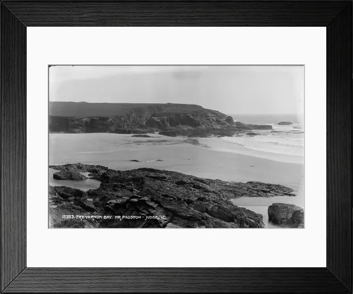 Framed Print : Treyarnon Bay Framed Print : Treyarnon Bay