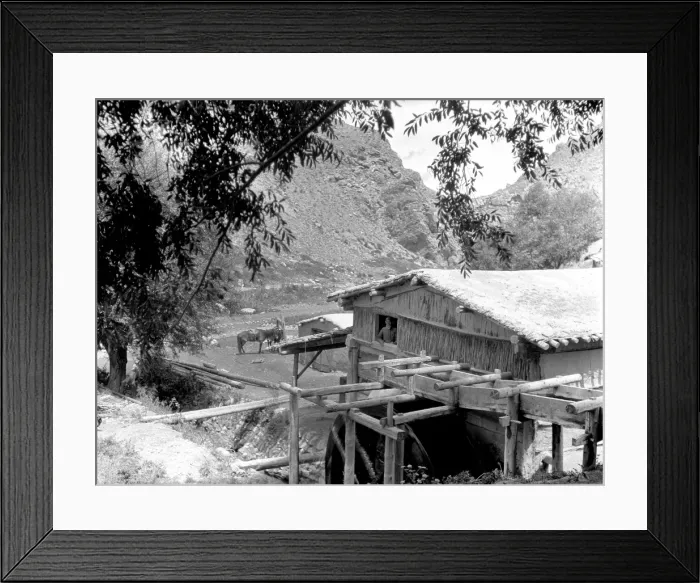 Framed Print : Wooden building in Kashgar, western China Framed Print : Wooden building in Kashgar, western China