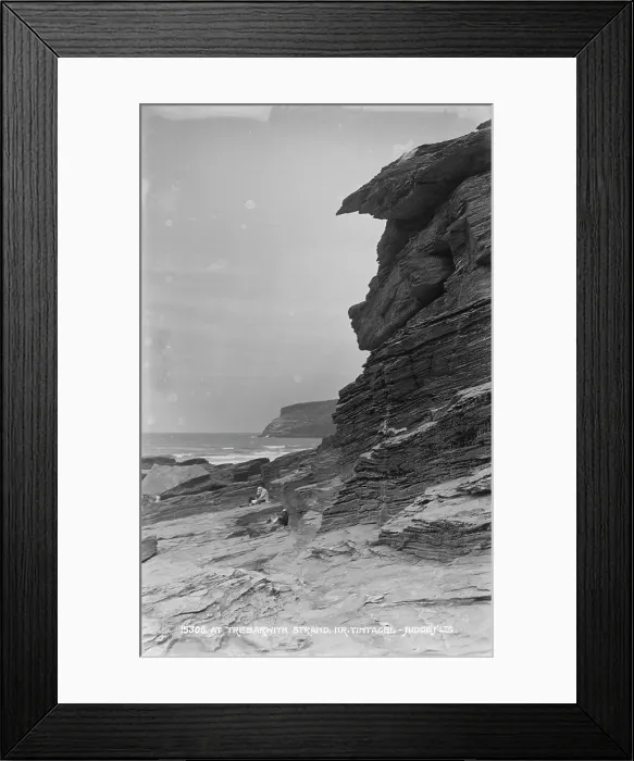Framed Print : At Trebarwith Strand Framed Print : At Trebarwith Strand