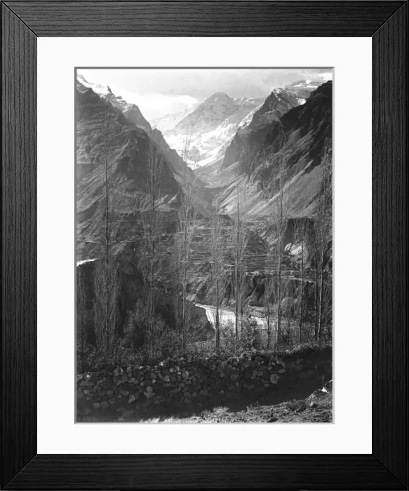 Framed Print : Mountain scene in Kashgar, western China Framed Print : Mountain scene in Kashgar, western China