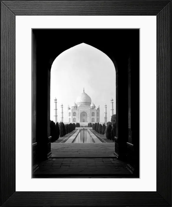 Framed Print : The Taj Mahal, India Framed Print : The Taj Mahal, India