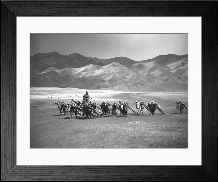 Framed Print : Mountain scene in Kashgar, western China Framed Print : Mountain scene in Kashgar, western China