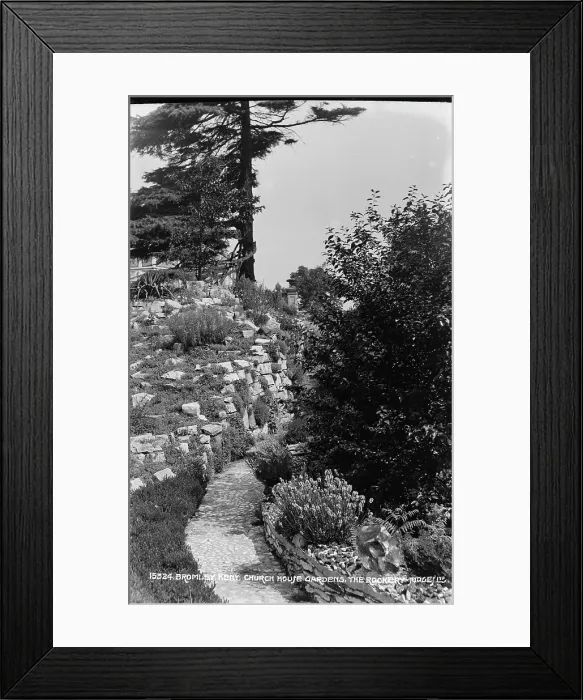 Framed Print : Church House Gardens Pathway Framed Print : Church House Gardens Pathway