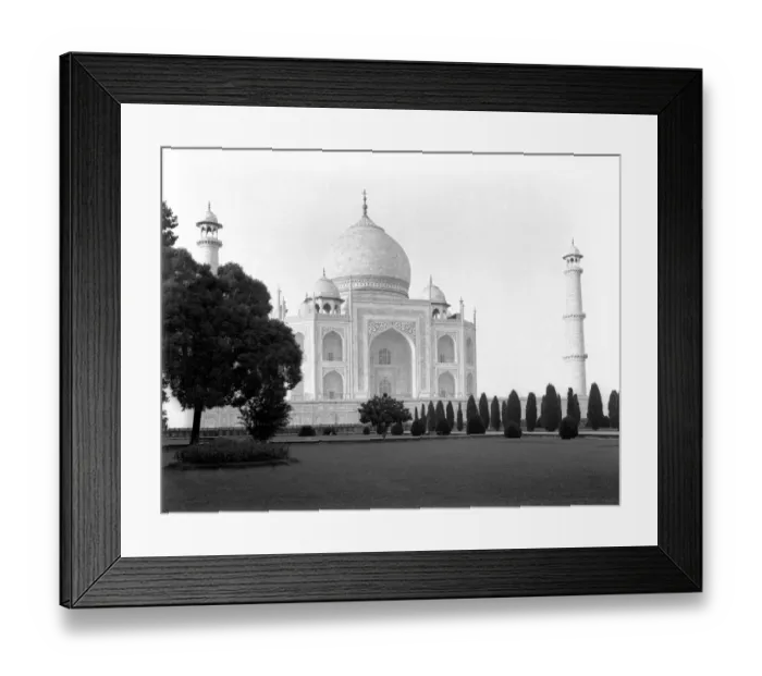 Framed Print : The Taj Mahal, India Framed Print : The Taj Mahal, India