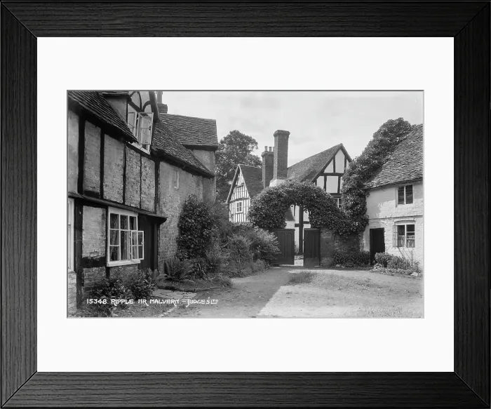 Framed Print : Charming Courtyard in Ripple Framed Print : Charming Courtyard in Ripple