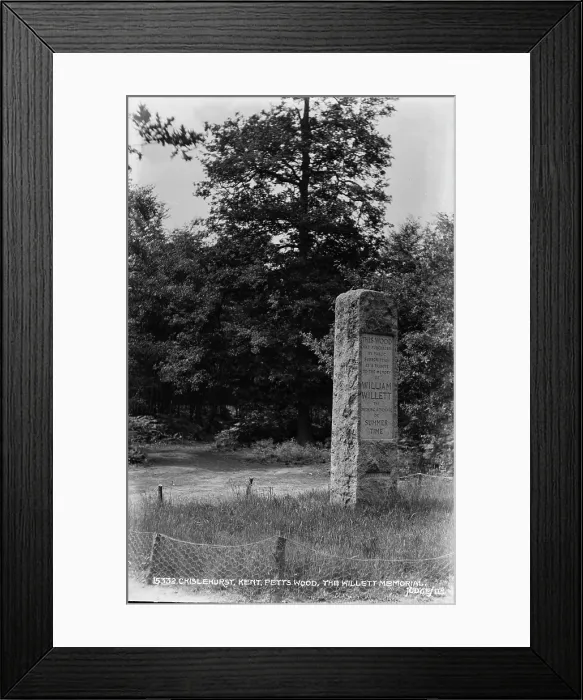 Framed Print : The Willett Memorial in Petts Wood Framed Print : The Willett Memorial in Petts Wood