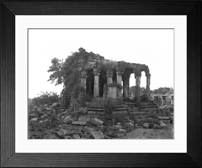 Framed Print : Ruined building in India Framed Print : Ruined building in India