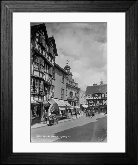Framed Print : Busy Day on High Street Framed Print : Busy Day on High Street