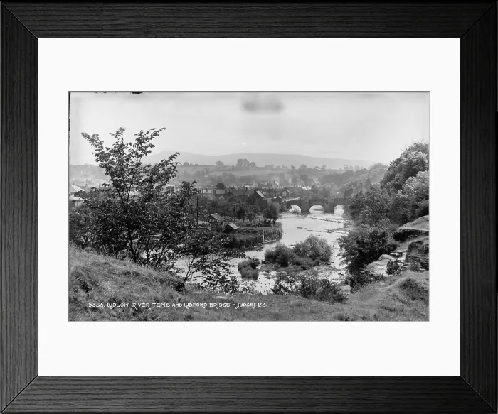 Framed Print : Ludlow and the River Teme with Ludford Bridge Framed Print : Ludlow and the River Teme with Ludford Bridge