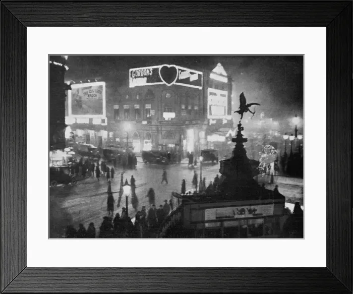 Framed Print : Piccadilly Circus 1924 Framed Print : Piccadilly Circus 1924