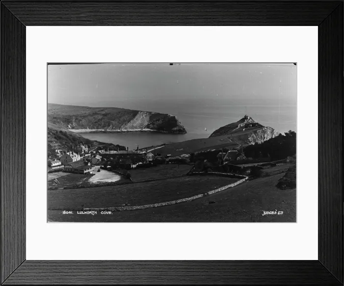 Framed Print : Lulworth Cove Framed Print : Lulworth Cove