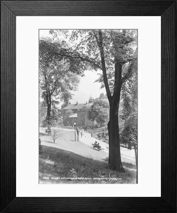 Framed Print : Valley Gardens and Pump Room Framed Print : Valley Gardens and Pump Room