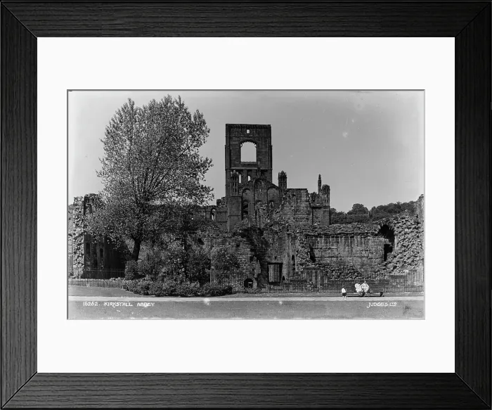 Framed Print : Kirkstall Abbey Ruins Framed Print : Kirkstall Abbey Ruins