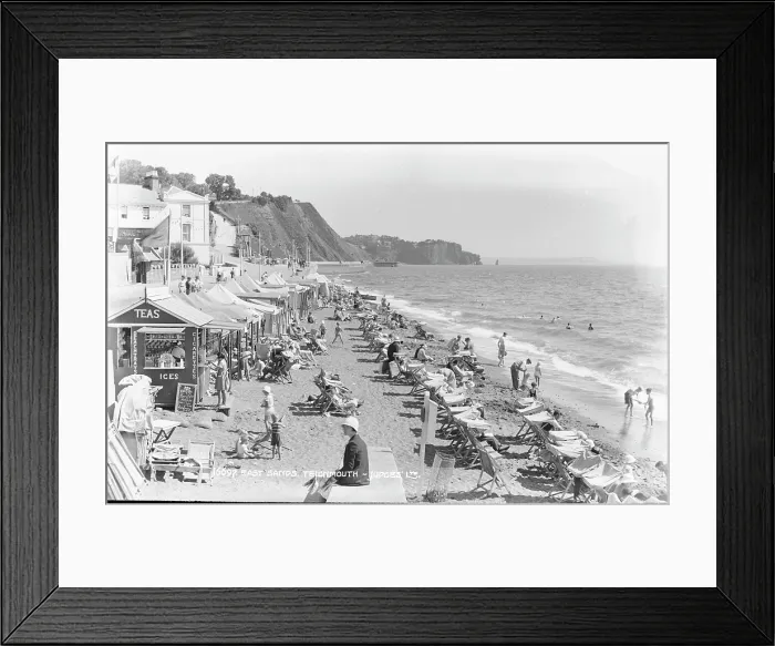 Framed Print : Beach Day at East Sands, Teignmouth Framed Print : Beach Day at East Sands, Teignmouth