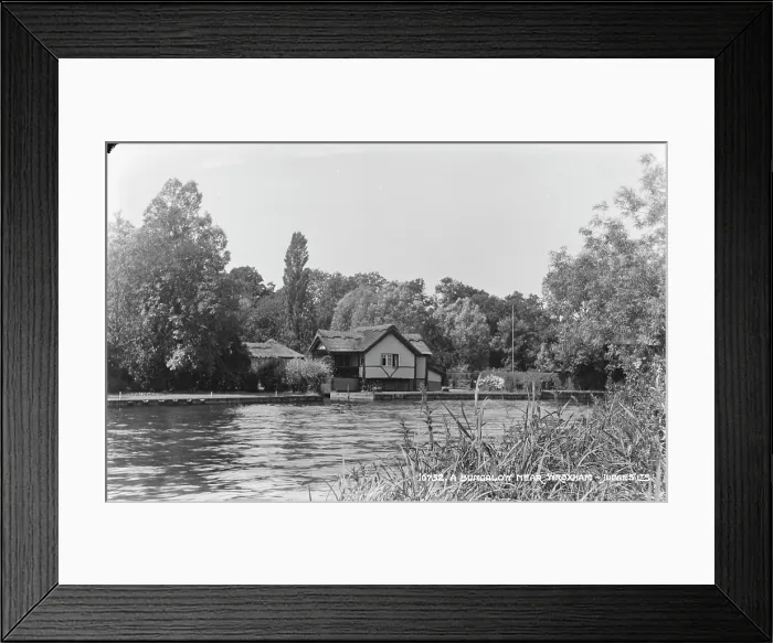 Framed Print : A Bungalow Near Yroxham Framed Print : A Bungalow Near Yroxham
