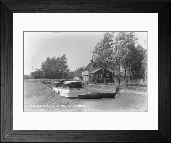 Framed Print : Pleasure Boat Inn, Hickling Framed Print : Pleasure Boat Inn, Hickling