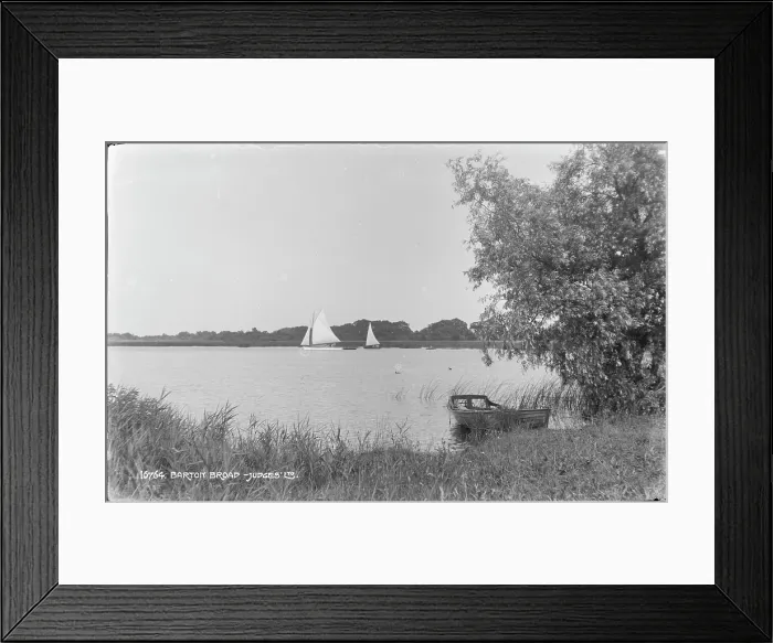Framed Print : Sailing on Barton Broad Framed Print : Sailing on Barton Broad