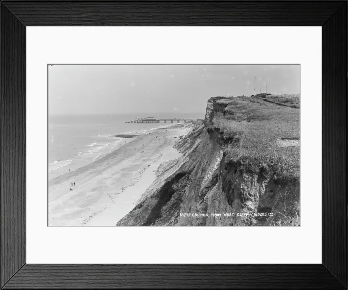 Framed Print : View of Cromer from West Cliff Framed Print : View of Cromer from West Cliff