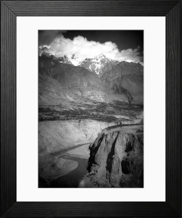 Framed Print : Mountain scene in Kashgar, western China Framed Print : Mountain scene in Kashgar, western China