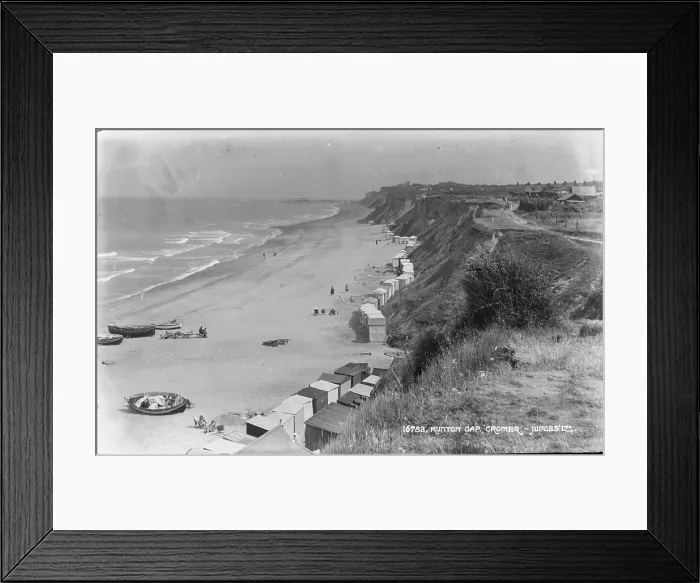 Framed Print : Rutton Gap, Cromer Framed Print : Rutton Gap, Cromer