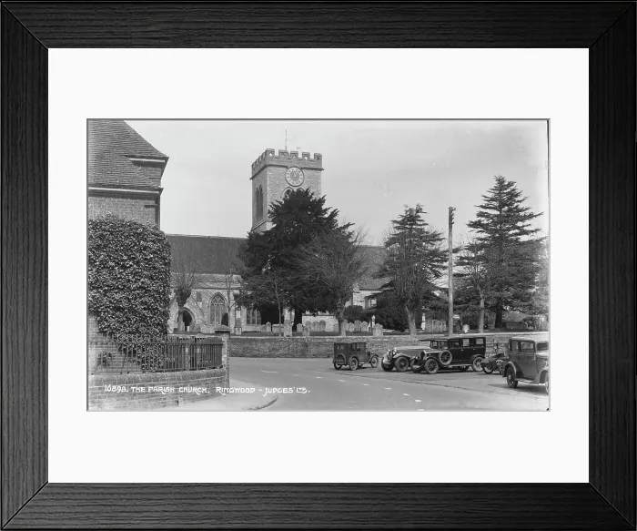 Framed Print : The Parish Church of Ringwood Framed Print : The Parish Church of Ringwood