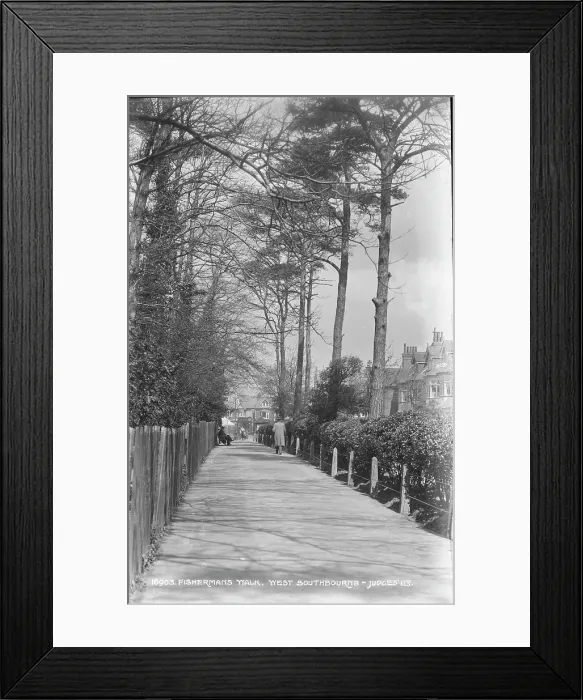 Framed Print : Fisherman's Walk, West Southbourne Framed Print : Fisherman's Walk, West Southbourne
