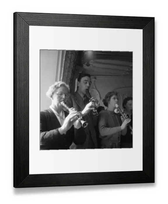 Framed Print : Amateur musicians at Missenden Abbey Framed Print : Amateur musicians at Missenden Abbey