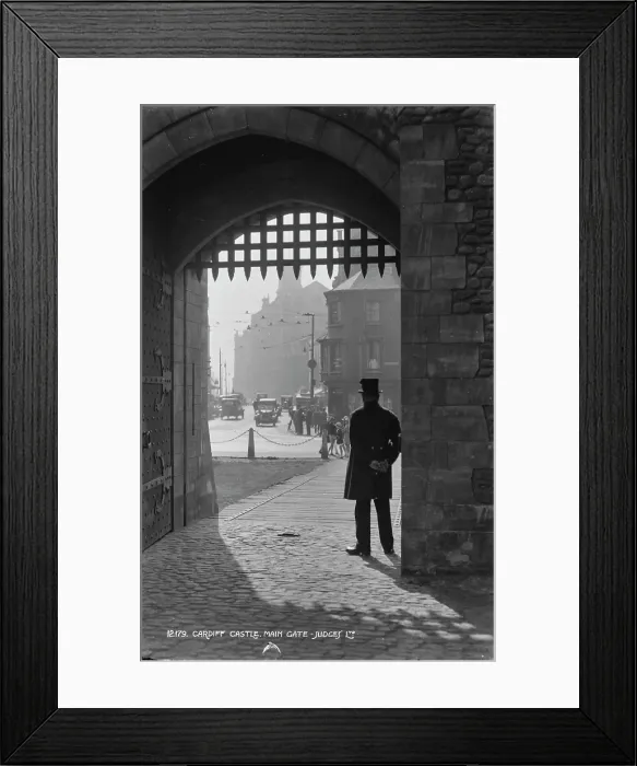 Framed Print : Cardiff Castle Main Gate Framed Print : Cardiff Castle Main Gate
