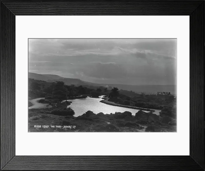 Framed Print : Ilkley Tarn - Judges LP Framed Print : Ilkley Tarn - Judges LP