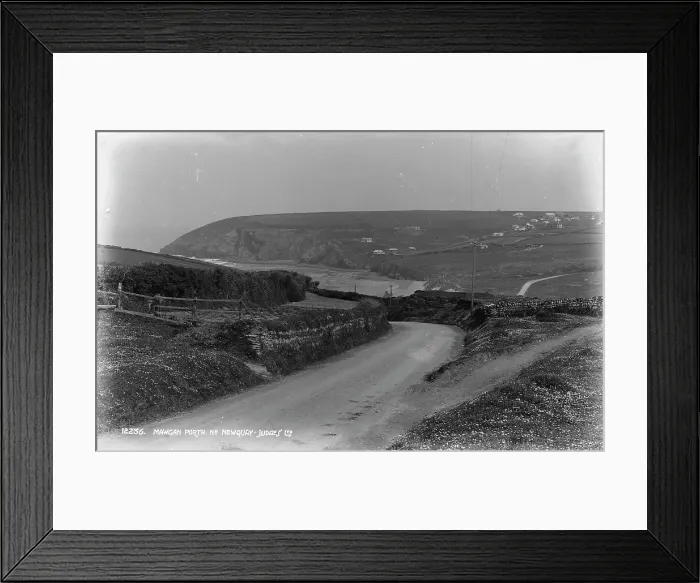 Framed Print : Scenic View of Mawgan Porth Framed Print : Scenic View of Mawgan Porth