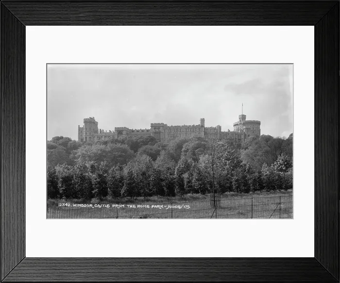 Framed Print : Windsor Castle from the Home Park Framed Print : Windsor Castle from the Home Park