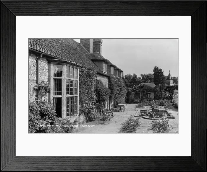 Framed Print : Alcey Place in Seaford Framed Print : Alcey Place in Seaford