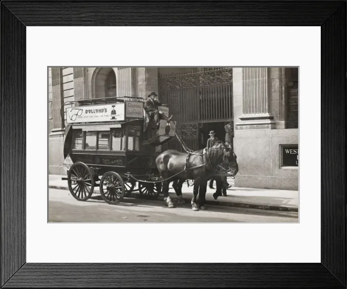 Framed Print : Horse-drawn omnibus, London, 1945 Framed Print : Horse-drawn omnibus, London, 1945