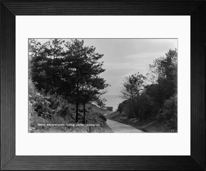 Framed Print : Pathway to the Sea at Middle Chine Framed Print : Pathway to the Sea at Middle Chine