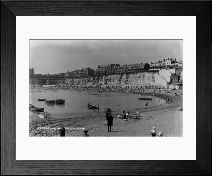 Framed Print : Broadstairs Bay in 1919 Framed Print : Broadstairs Bay in 1919