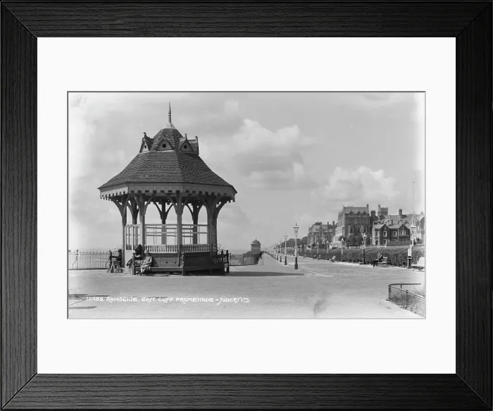 Framed Print : East Cliff Promenade in Ramsgate Framed Print : East Cliff Promenade in Ramsgate