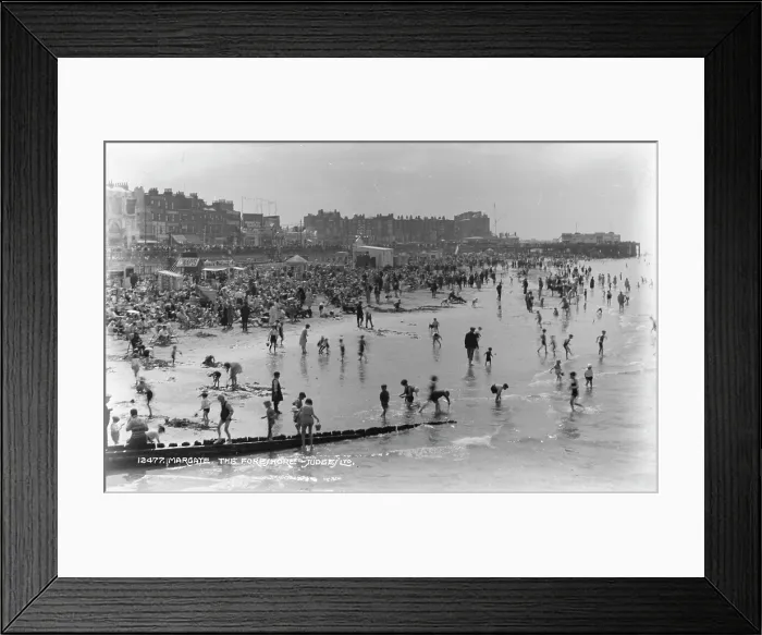 Framed Print : A Busy Day at Margate Foreshore Framed Print : A Busy Day at Margate Foreshore