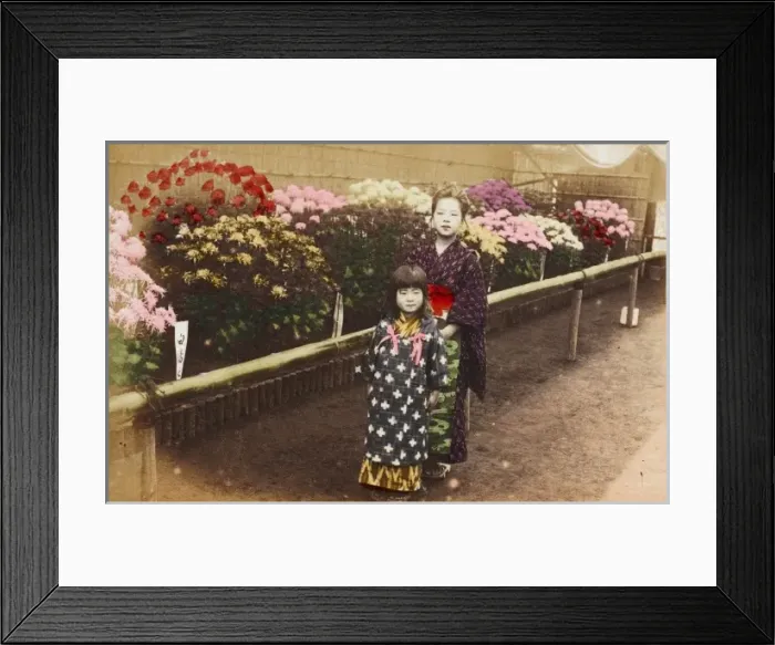 Framed Print : Girls at a Flower show - Hong Kong Framed Print : Girls at a Flower show - Hong Kong