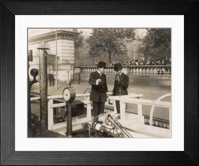 Framed Print : Shackletons Nimrod on display in London